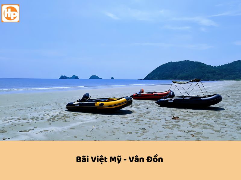 Bãi biển Việt Mỹ xanh ngắt 